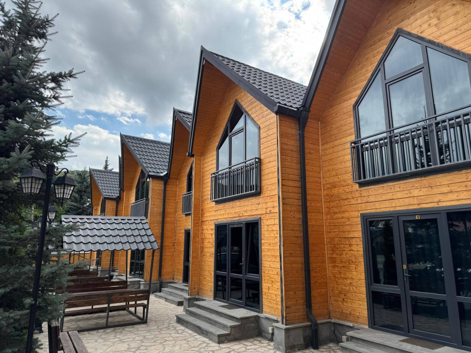 Everest Rest House 萨克德佐尔镇 外观 照片