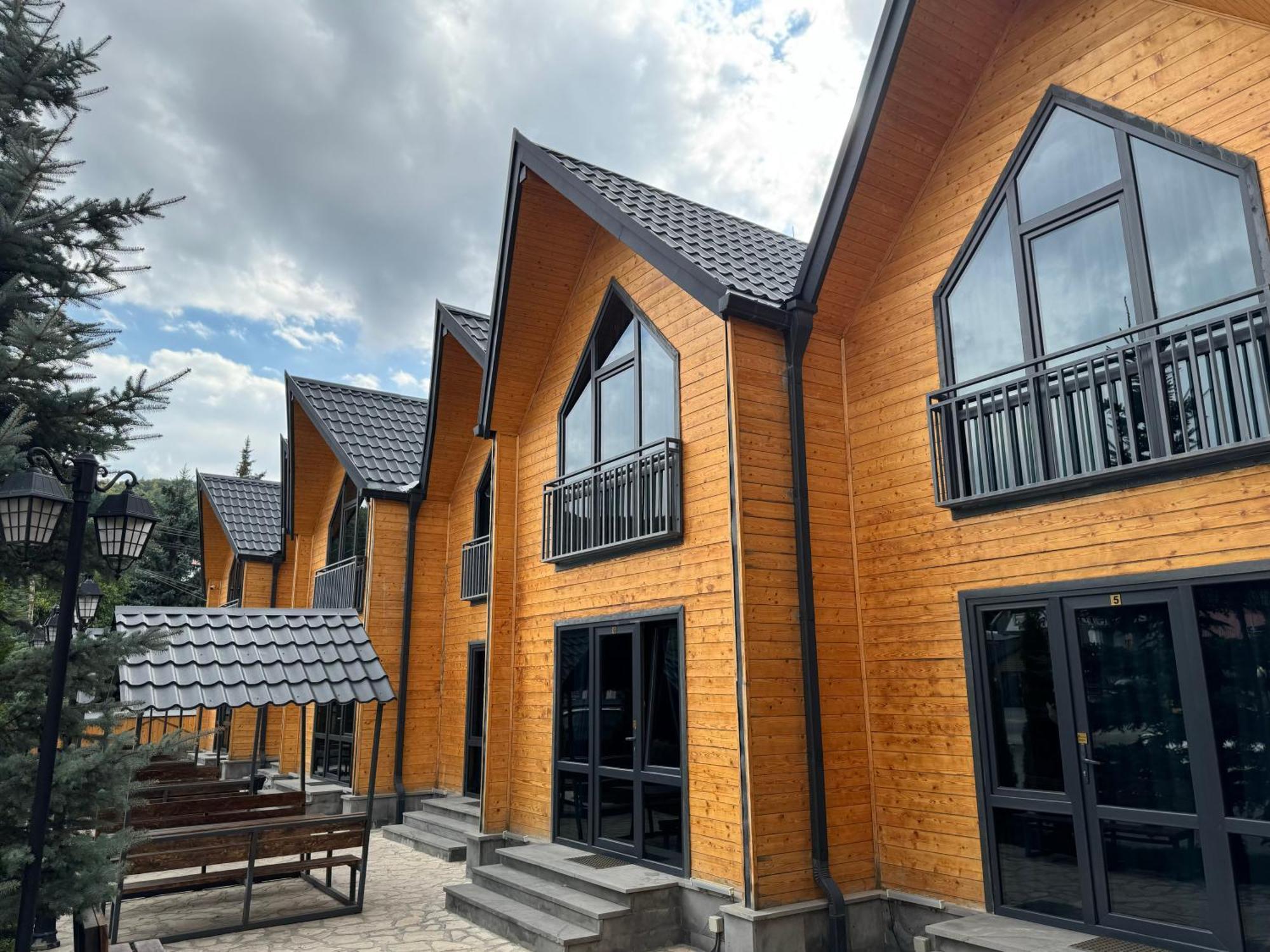 Everest Rest House 萨克德佐尔镇 外观 照片