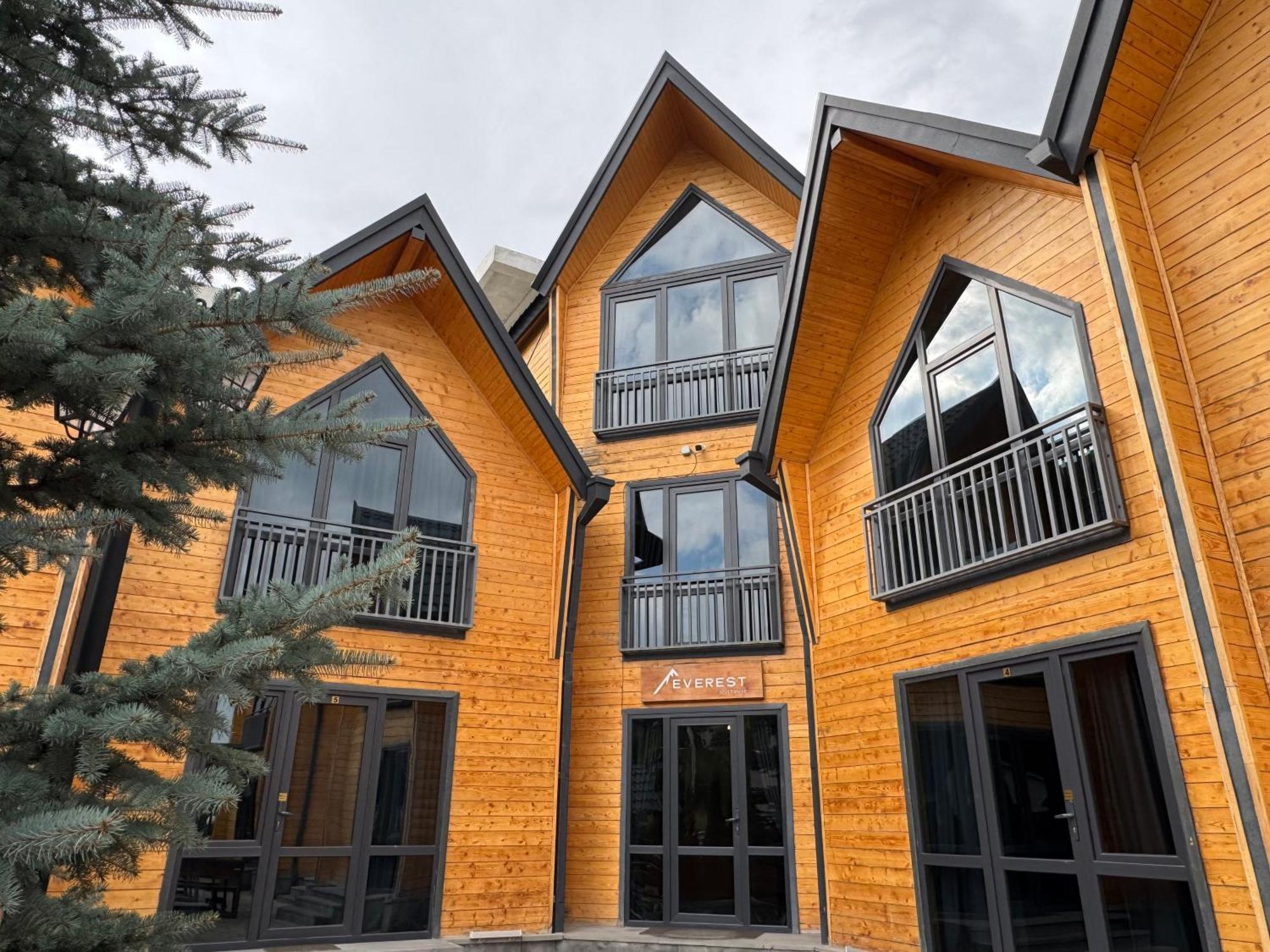 Everest Rest House 萨克德佐尔镇 外观 照片